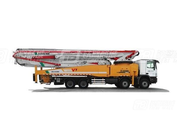 徐工HB62K混凝土泵車